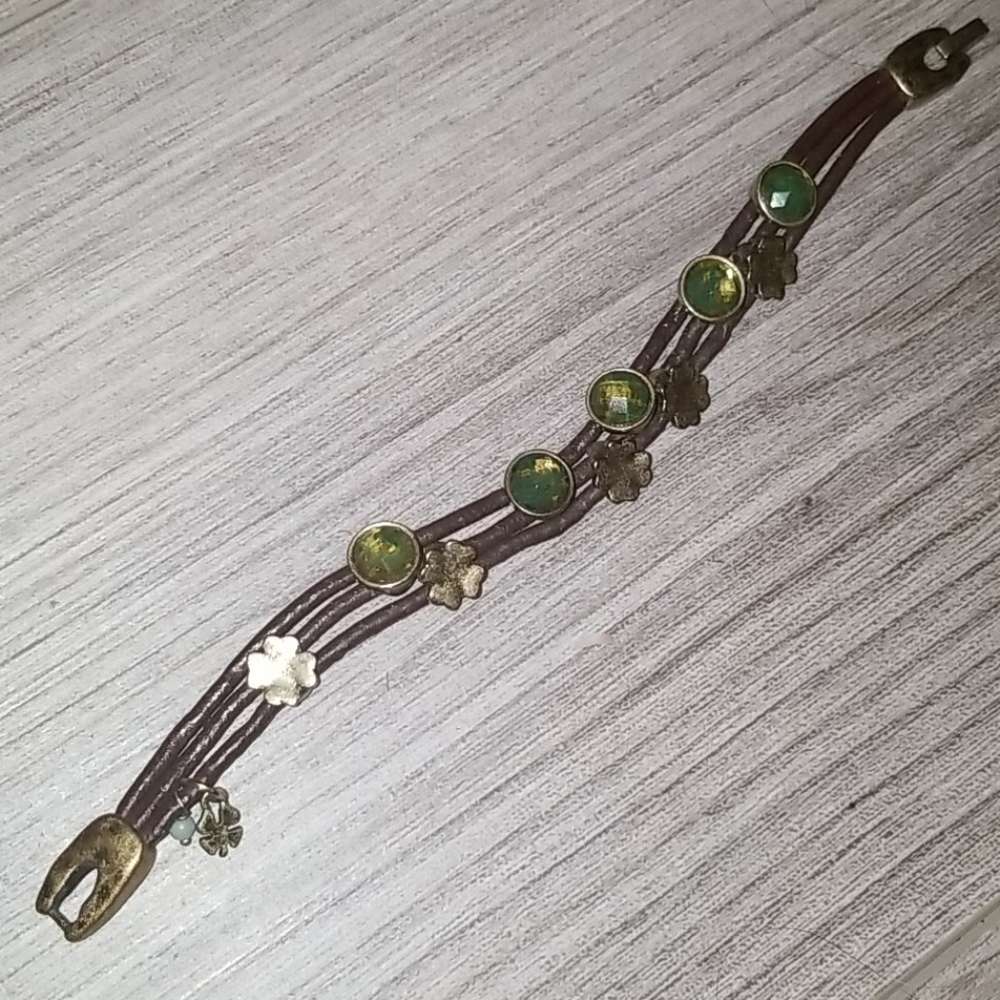Bracelet